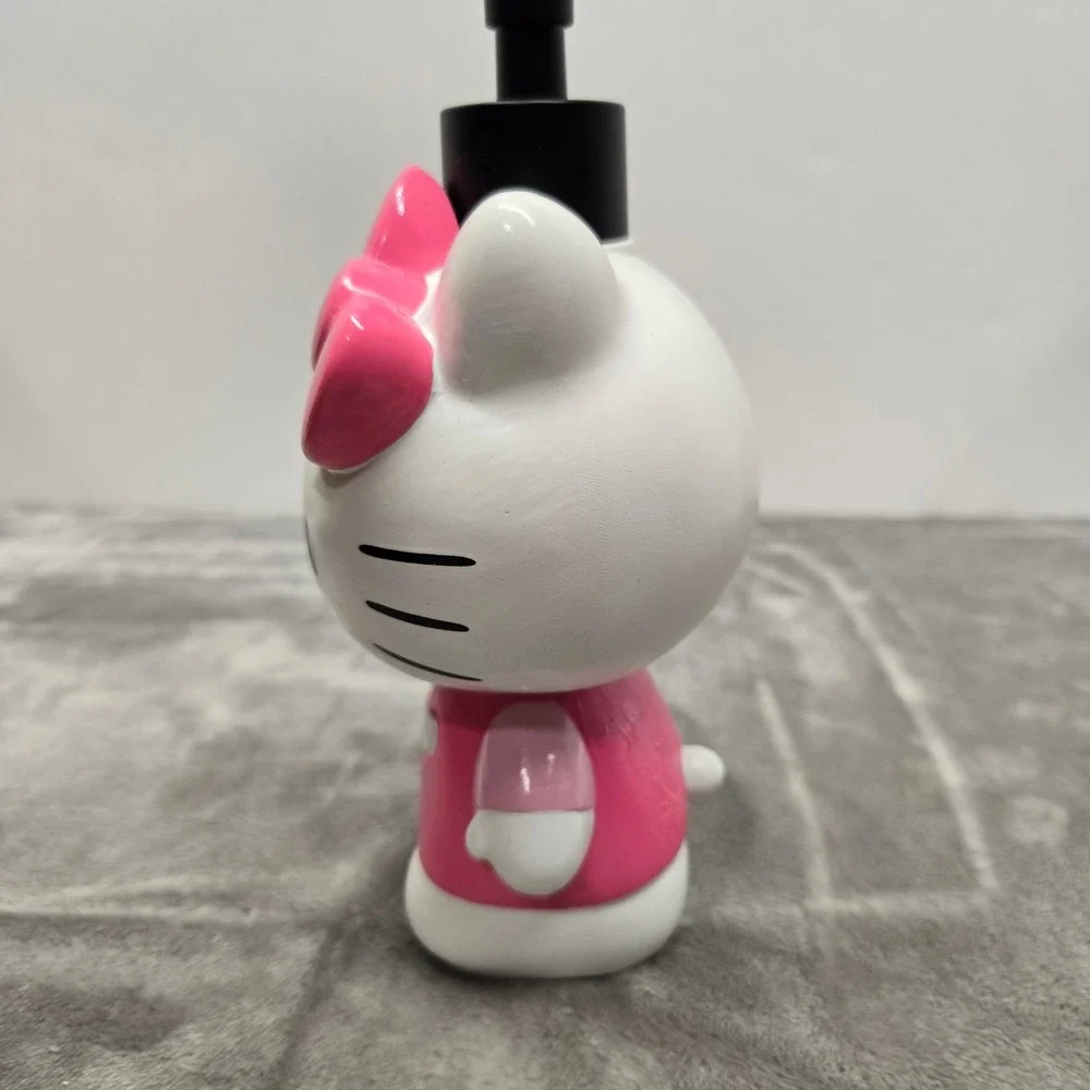 Sanrio Hello Kitty Soap Lotion Dispenser Pink Bow Jay Franco Ceramic Pump 2024